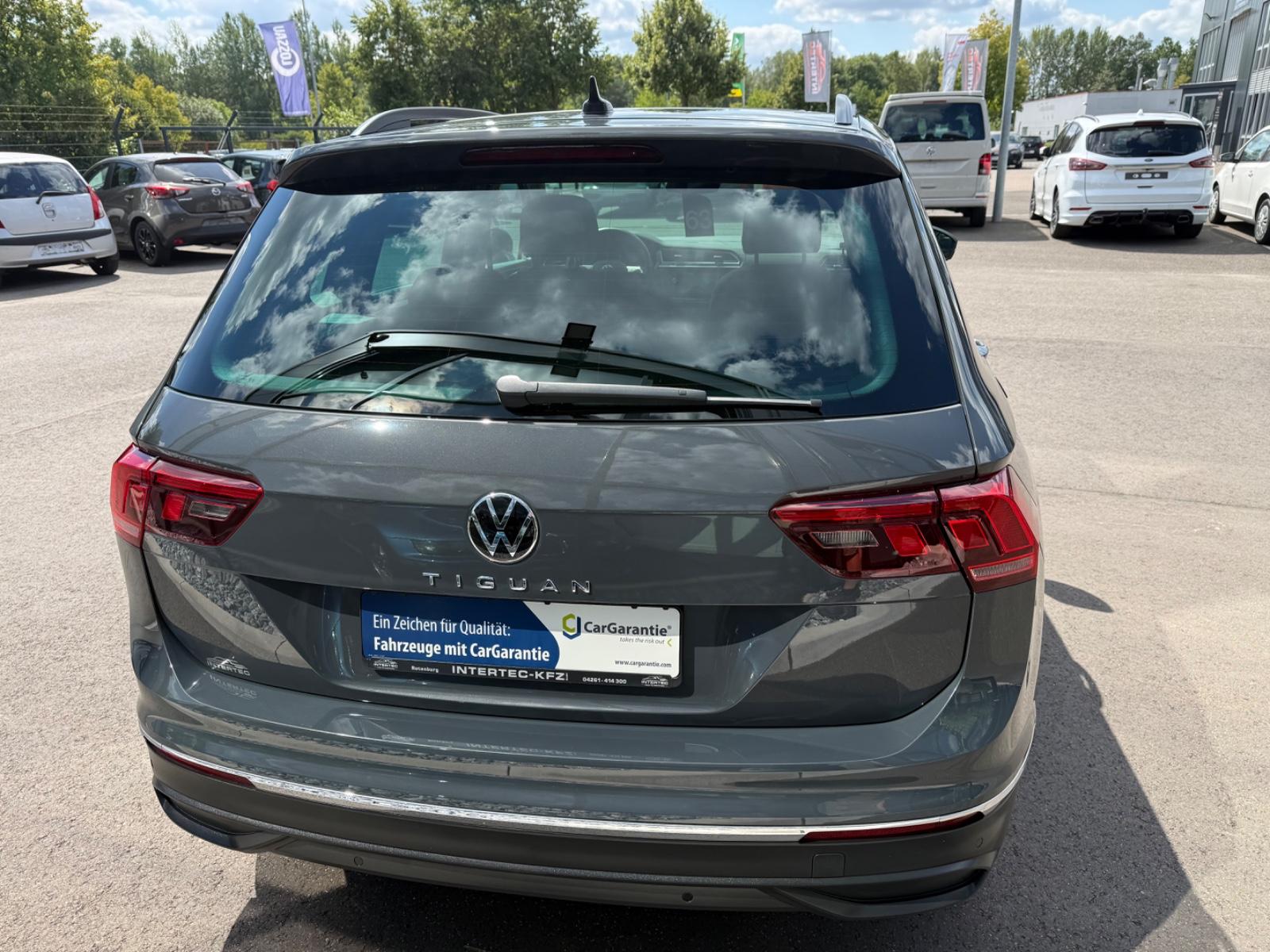 Volkswagen Tiguan Life DSG*ACC*PANO*NAVI*LED*CAM*PDC*HU NEU