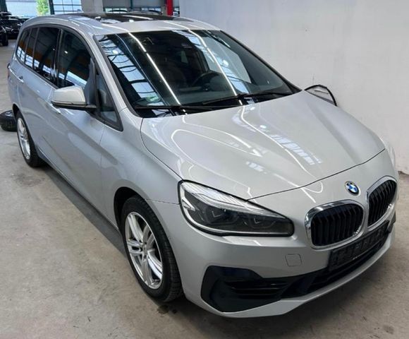 BMW 220i Gran Tourer Sport Line*PANO*7-SiTZE*LEDER