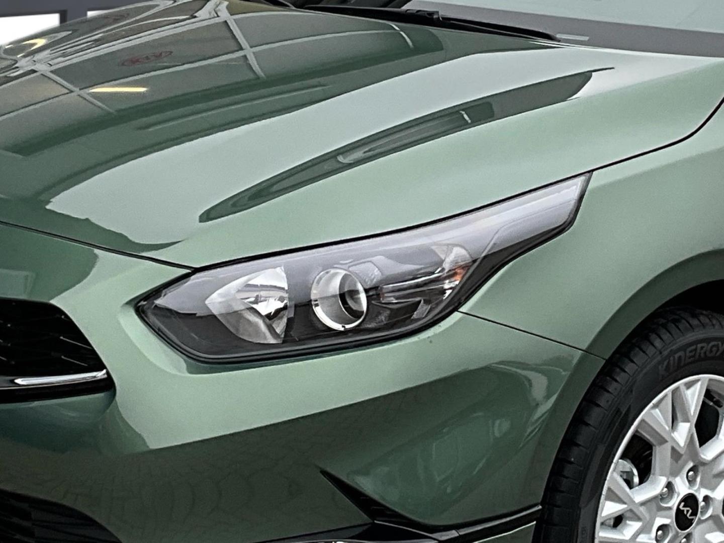 Kia Ceed_sw Vision 1.5T DCT7 Komfort Navi Kamera ACC