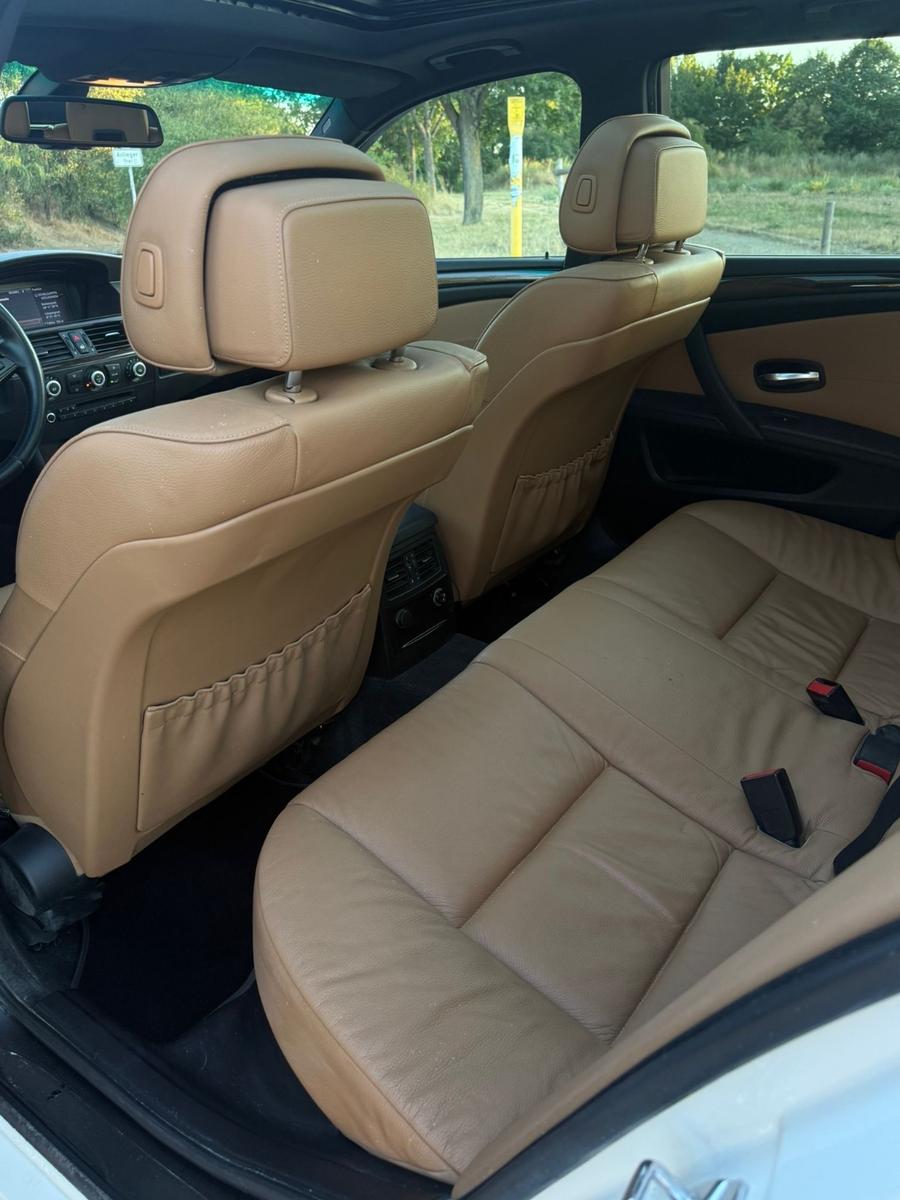 BMW 530d xDrive touring Edition Exclusive Editio...