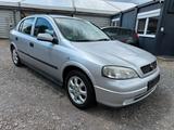 Opel Astra 1.6 16V Comfort - Opel Astra Comfort mit Benzin-Antrieb