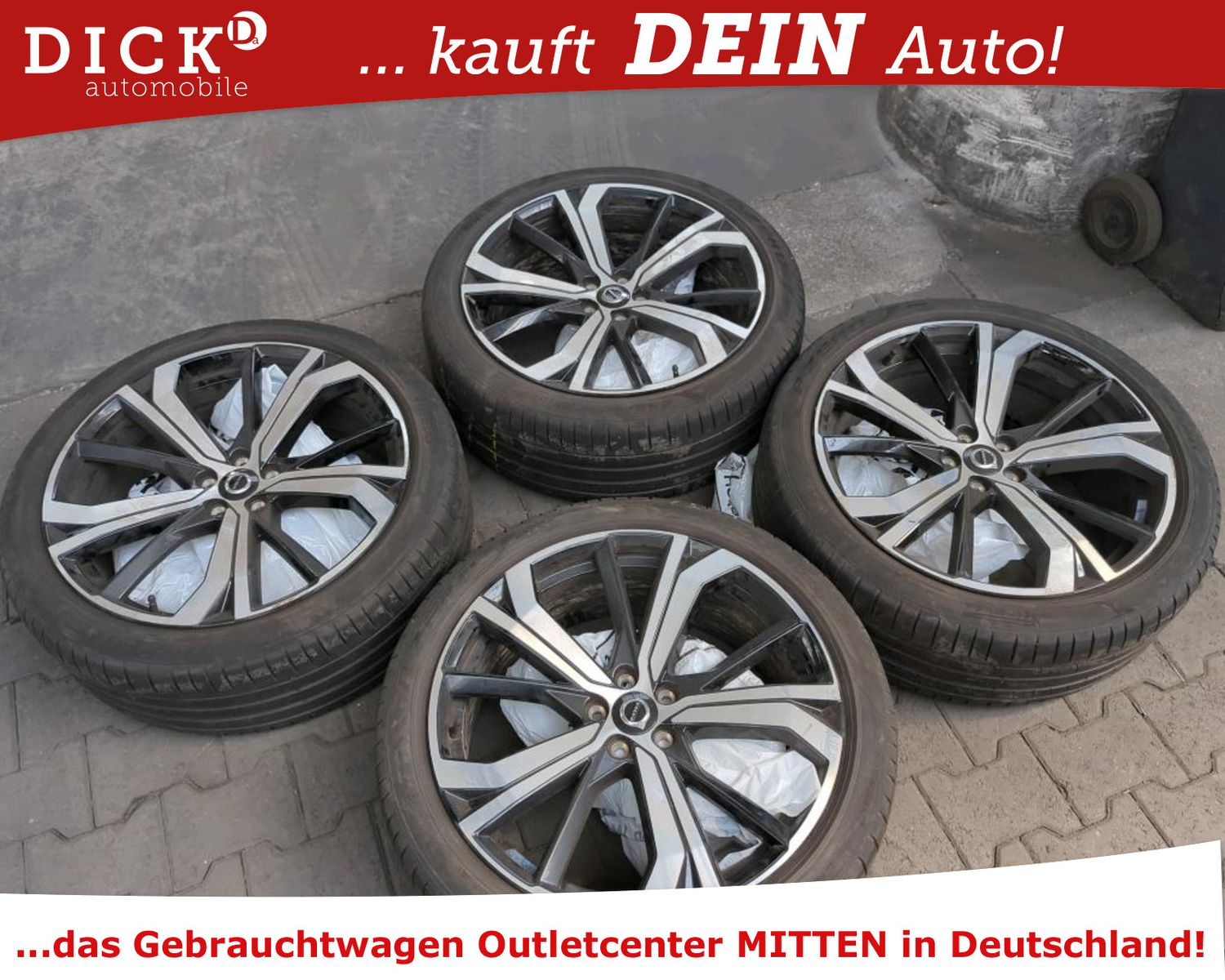 Fahrzeugabbildung Volvo XC60 B4 AWD R DESIGN/PANO/H&K/SHZ/RFK/8Fa/21"LM