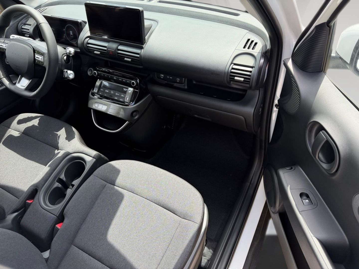 Hyundai INSTER - Bild 15