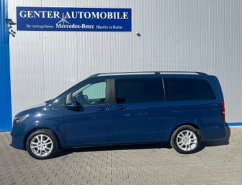 Mercedes V 220 - 4