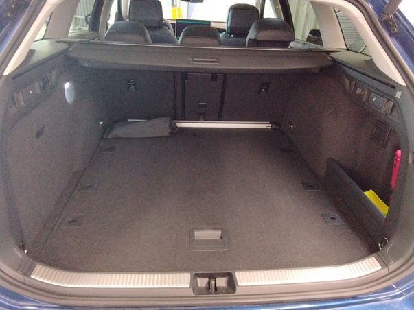 Volkswagen Passat Variant - Bild 10