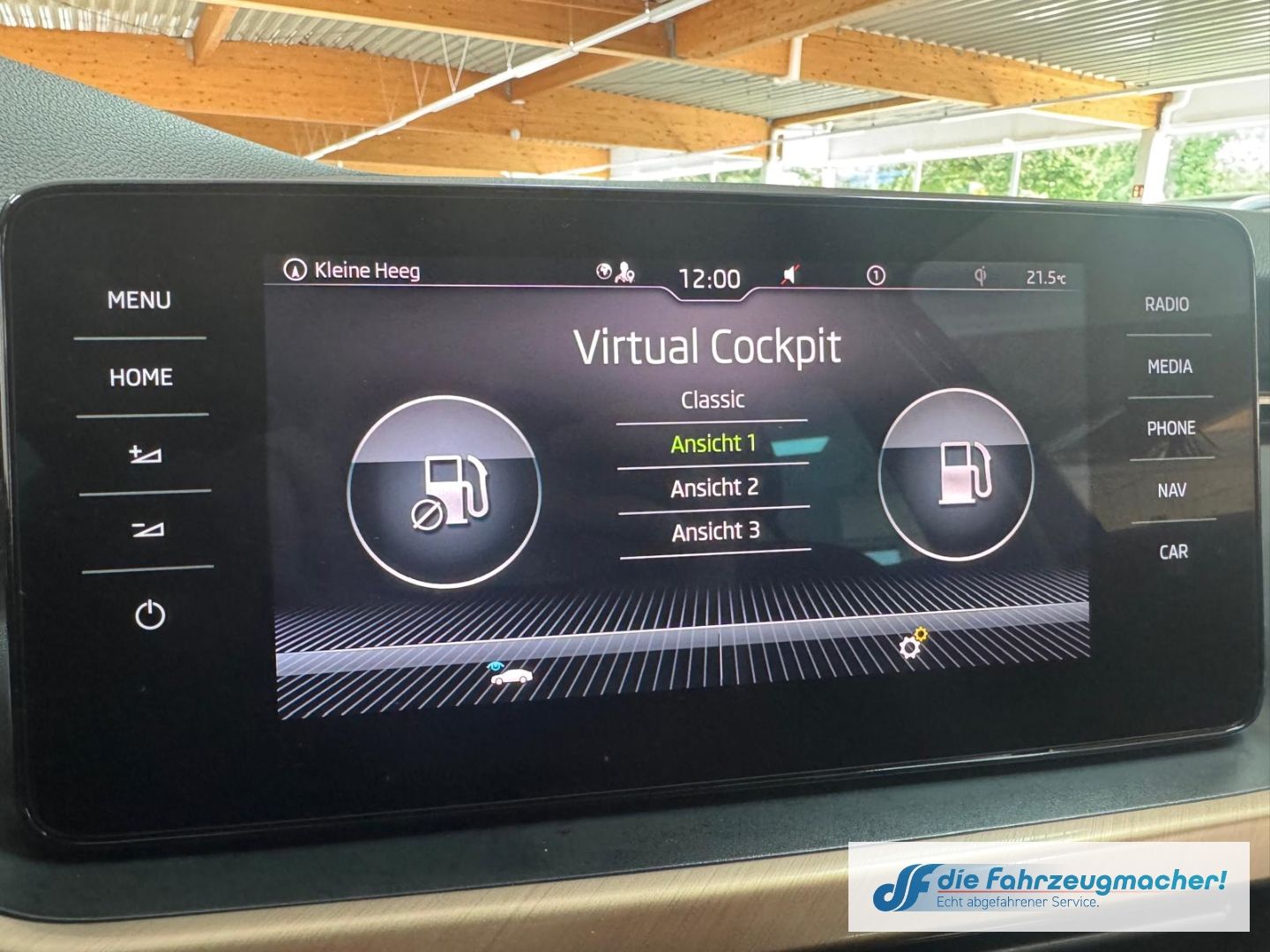 Fahrzeugabbildung SKODA Kamiq Style 1.0 TSI Navi Digitales Cockpit LED