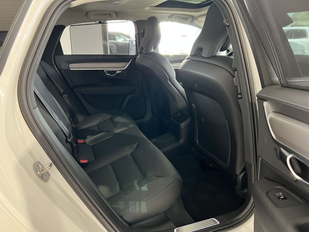 Volvo S90 T8 Plus Bright Recharge AWD AHK Schiebedach