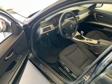 BMW 318 - 12