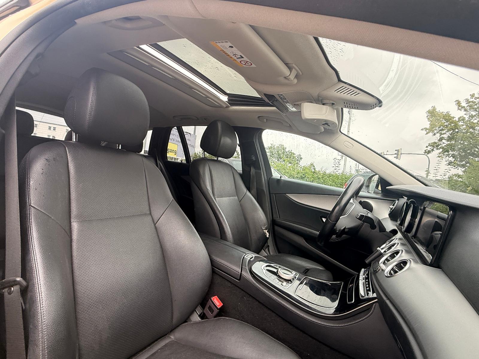 Mercedes-Benz E 220 E T-Modell    Vollfahrbereit
