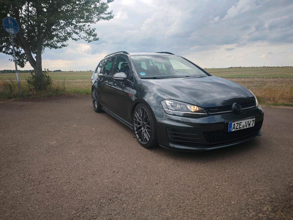 Image of Volkswagen Golf