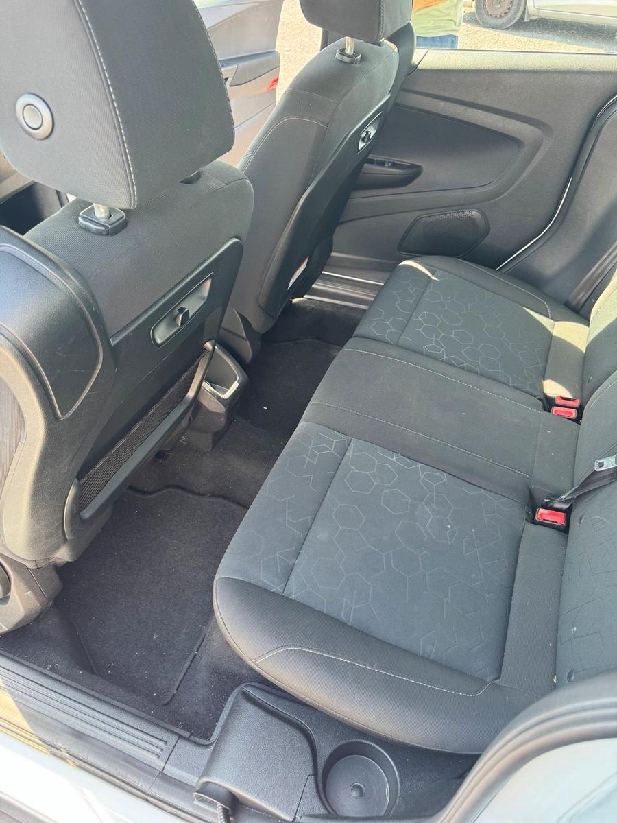 Ford B-MAX 2013 — photo 9