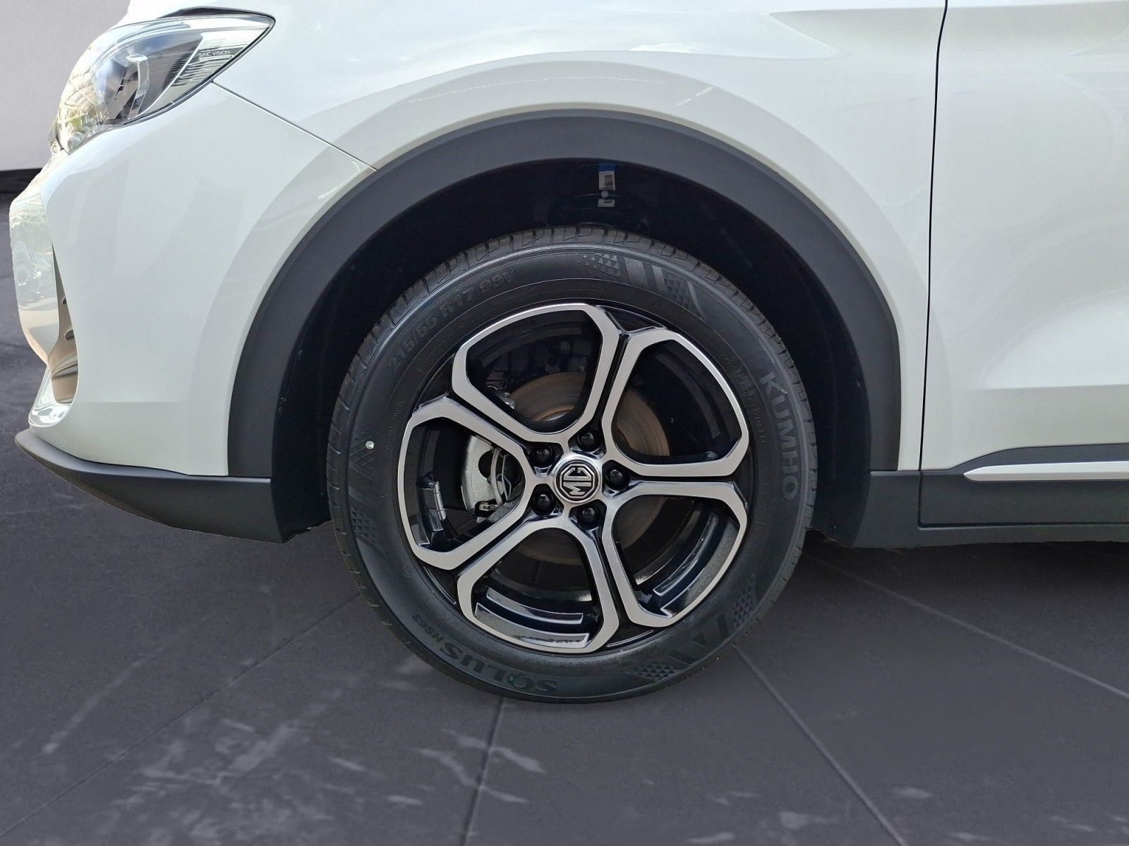 MG ZS