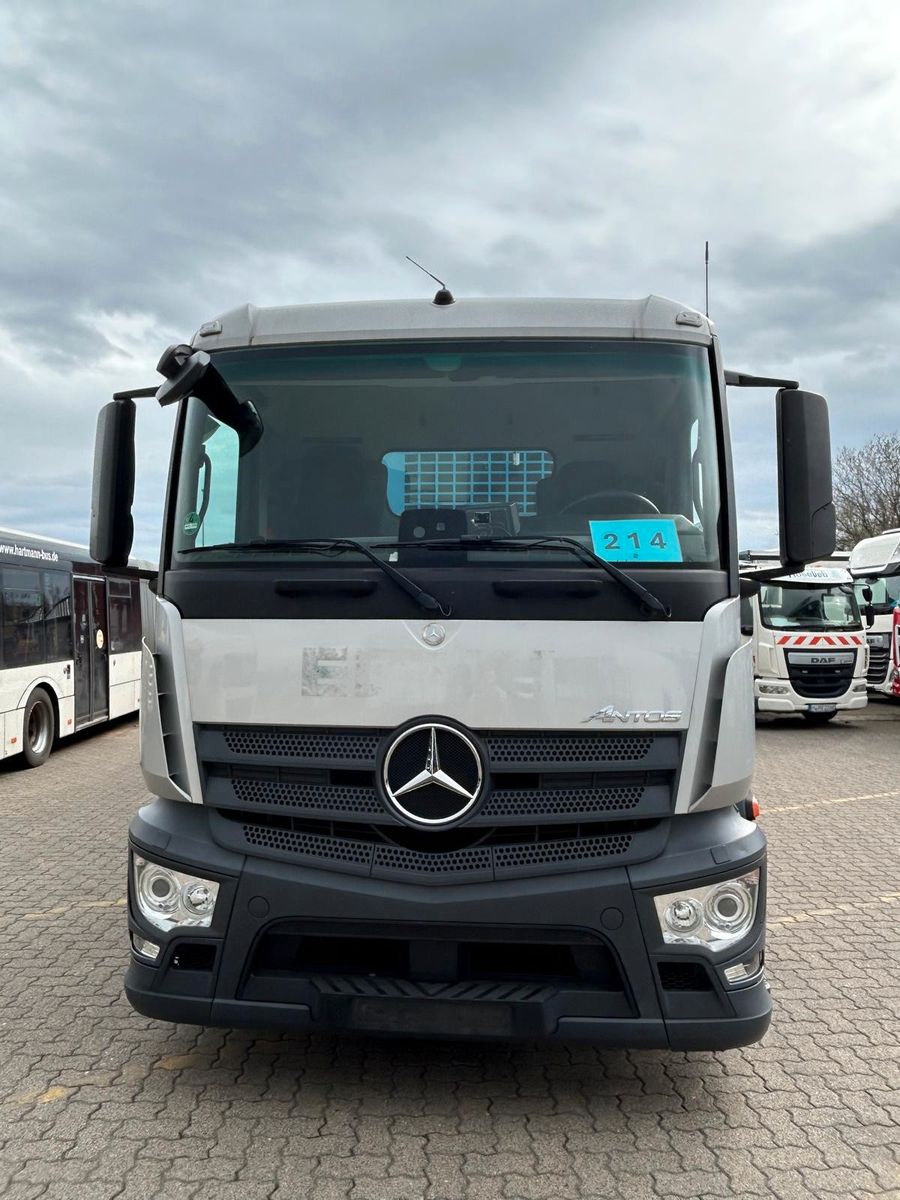 Fahrzeugabbildung Mercedes-Benz Antos 1840+Rohr Kühlauflieger