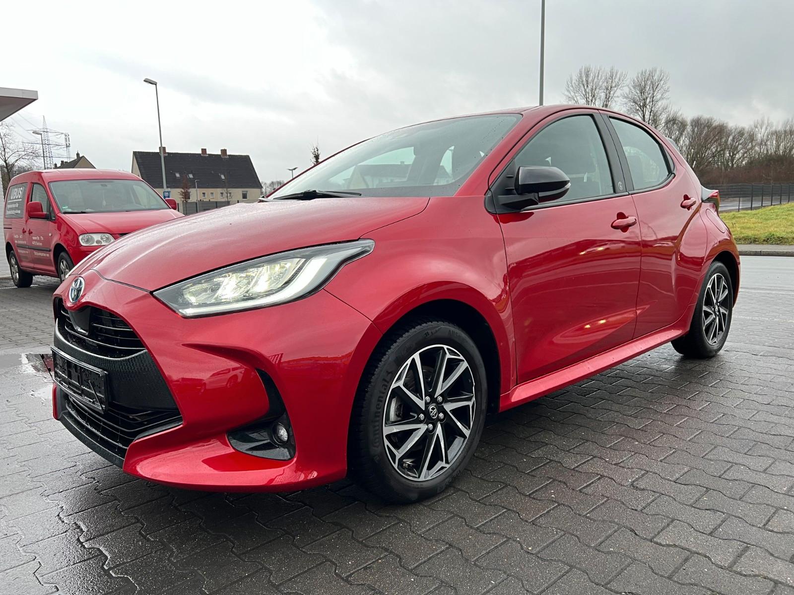 Toyota Yaris Hybrid Team Deutschland