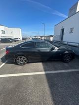 Mercedes-Benz C 250 Sport Coupé Autom. Sport - Mercedes-Benz C 250: Sport