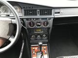 Mercedes-Benz 190E 2.3-16V W201 Automatik 199 Klima - deutsch - Mercedes-Benz 190: 190e 16