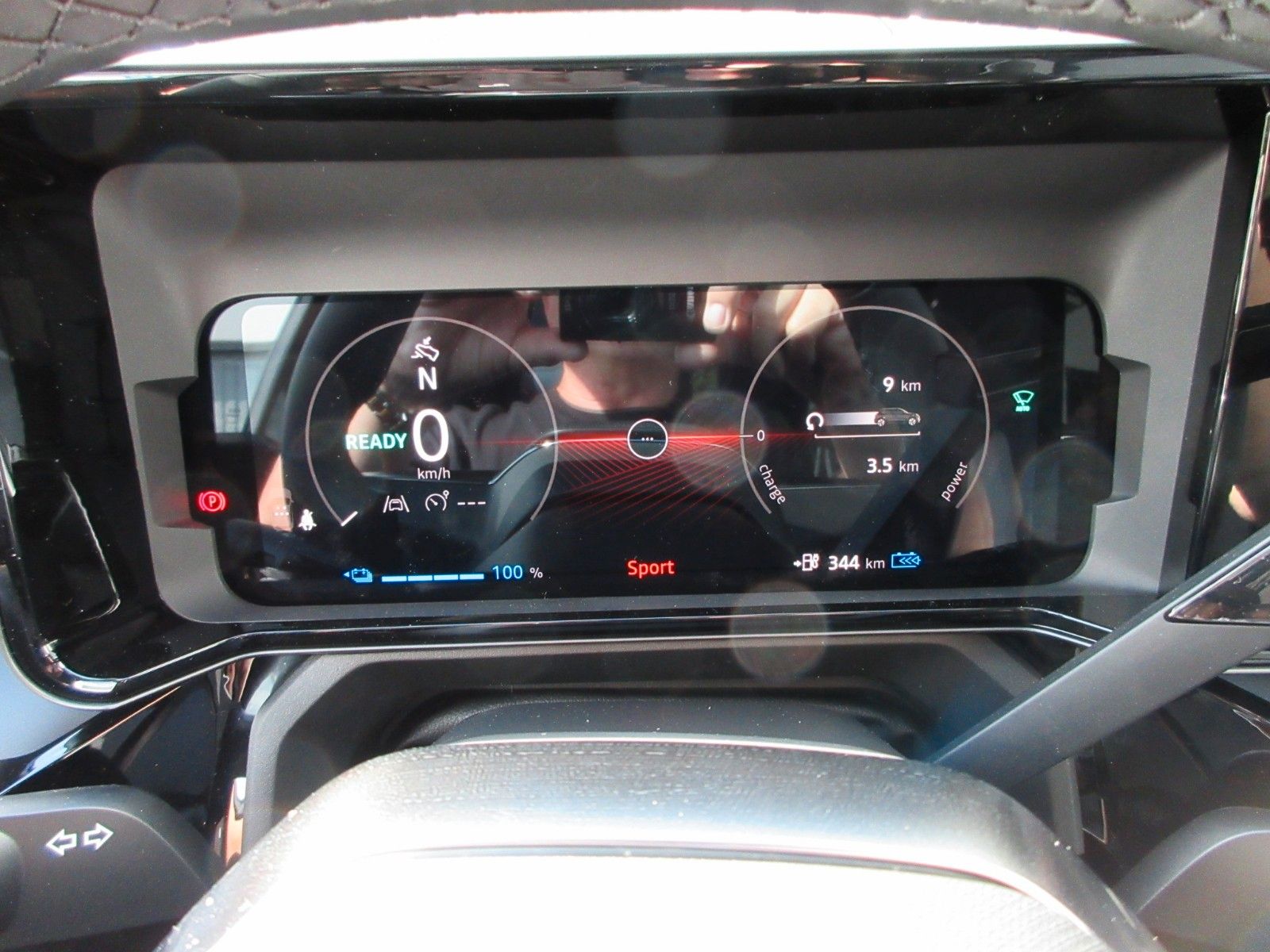 Fahrzeugabbildung Nissan Micra Evolve 52kWh 150PS AT Automatik