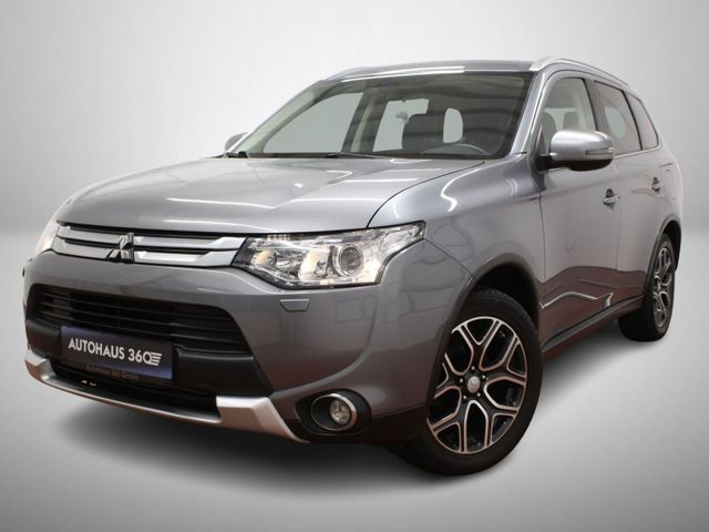 Mitsubishi Outlander 7 Sitze 4WD Kamera Soundsystem Leder