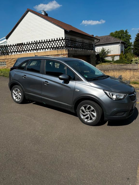 Image of Opel Crossland (X)