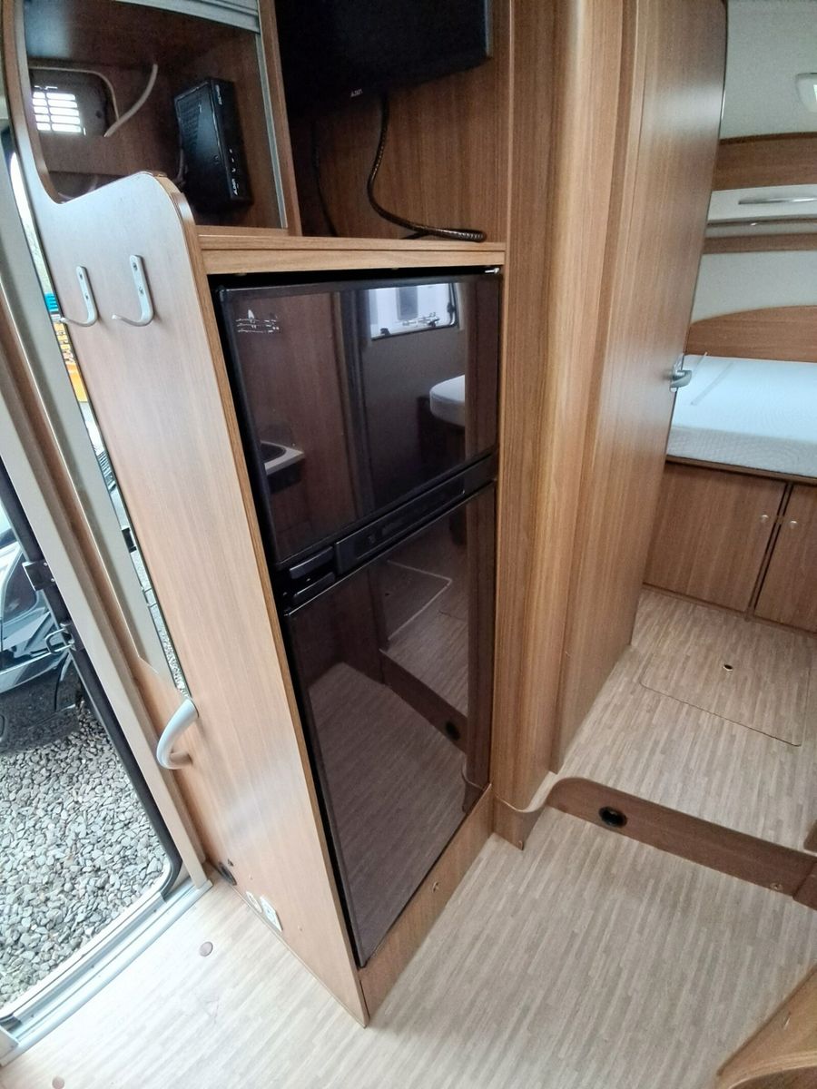 Fahrzeugabbildung Carado T 449 Markise,Sat,Solar,TV,AHK,Allwetterreifen