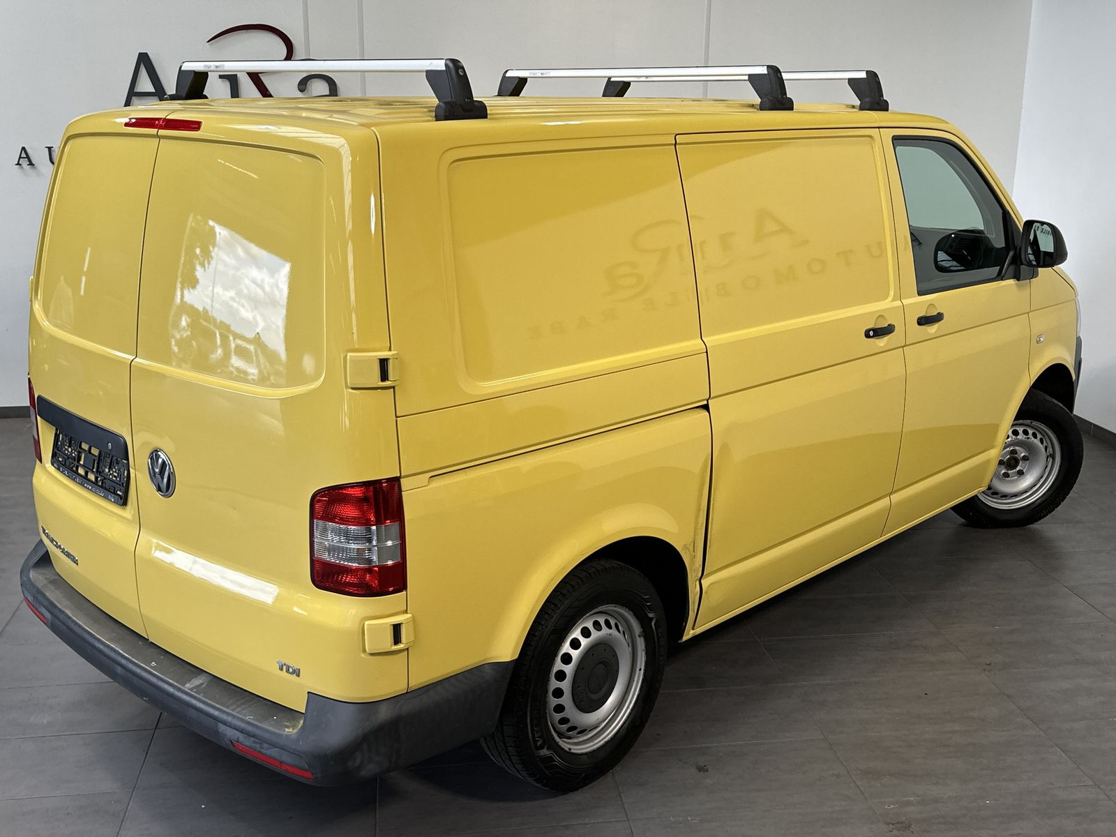 Fahrzeugabbildung Volkswagen T6 Transporter 2.0 TDI Kasten RADIO+SORTIMO+1.HD