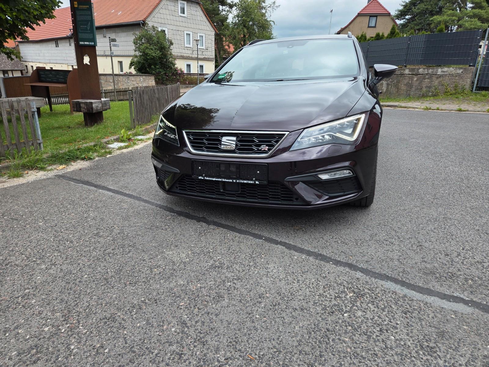 Seat Leon ST 2.0 TDI 110kW FR LED AHK LEDER