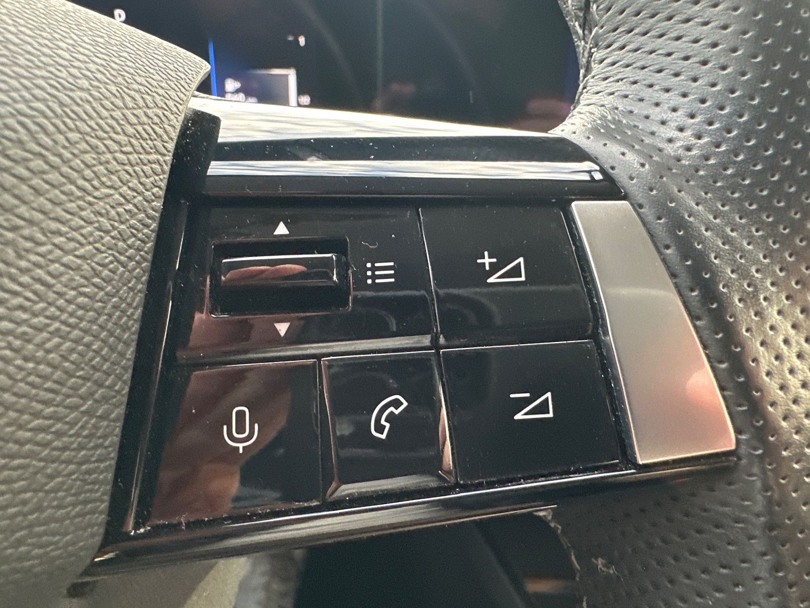 Fahrzeugabbildung Opel Astra SpT 1.5 D Automatik Business Elegance NAV