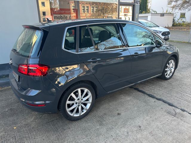 Fahrzeugabbildung Volkswagen Golf Sportsvan Highline+Kamera+AHK+Navi+1.Hand+