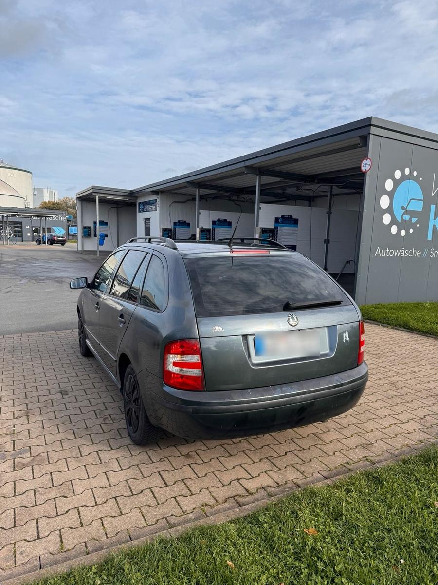 Skoda Fabia 2005 — engine 75 HP (55kW)