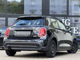 MINI One Classic Trim 5-trg. LED Aut Navi CarPlay Shz - MINI ONE mit Benzin-Antrieb: Automatik