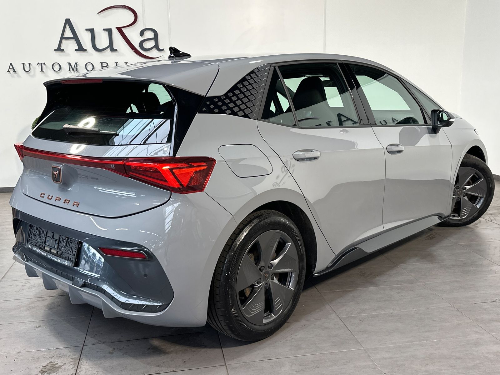 Fahrzeugabbildung CUPRA Born 150KW NAV+LED+KEYLESS+PDC+DAB+18ZOLL+58kWh