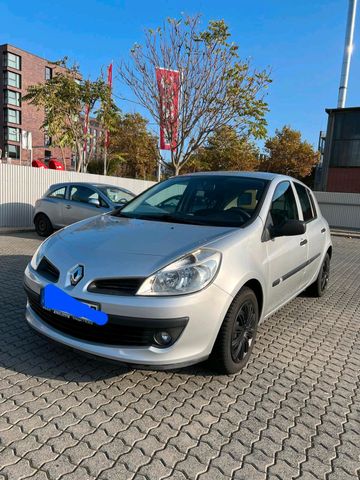 Renault Clio 1.2 75 PS TÜV bis 7/2026