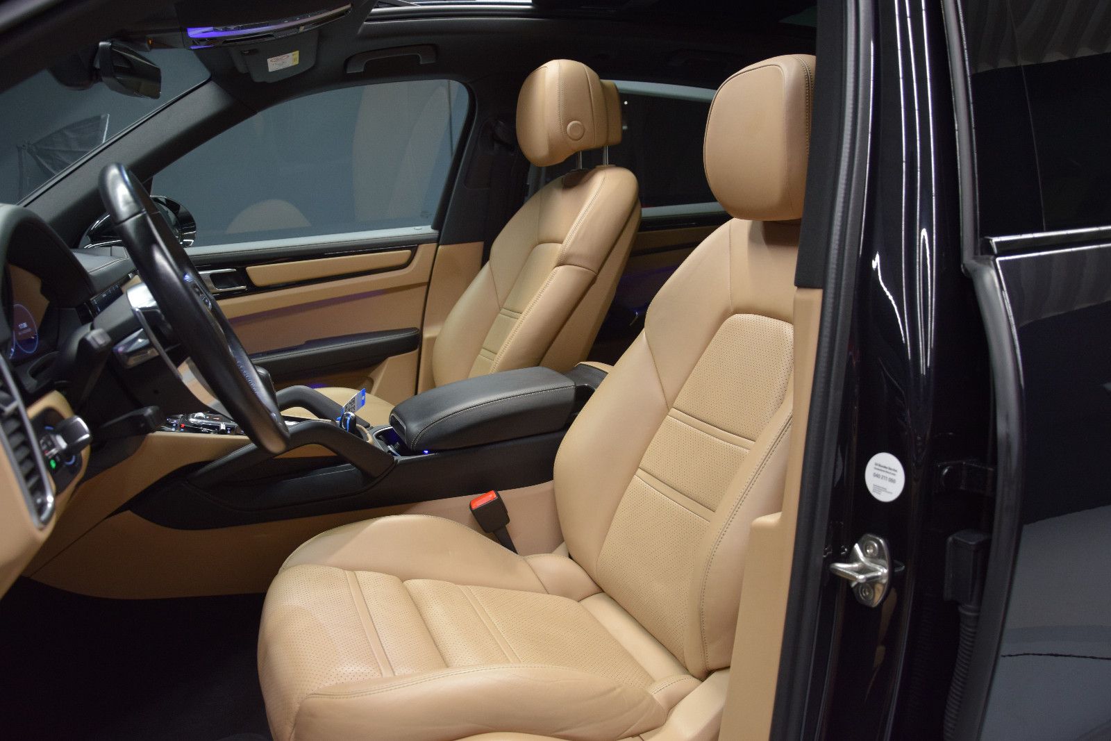 Fahrzeugabbildung Porsche Cayenne S Pano ACC Chrono BOSE HuD Memory 360°