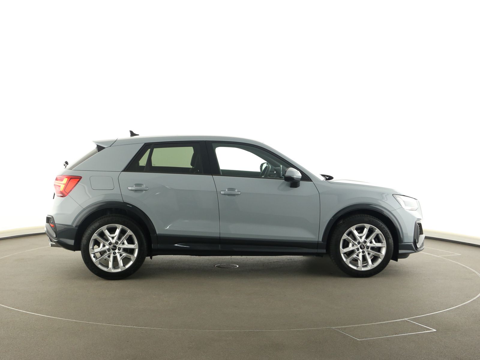 Audi SQ2 - Bild 12