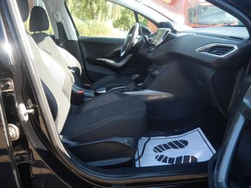 Peugeot 2008 - 8