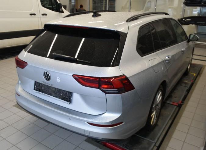 Volkswagen Golf VIII Variant 2.0 TDI DSG Life LED NAVI SHZ 