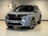 Mitsubishi Outlander Plug-in Hybrid TOP Luxury 2-Farbig 4WD - Gebrauchtwagen in Berlin