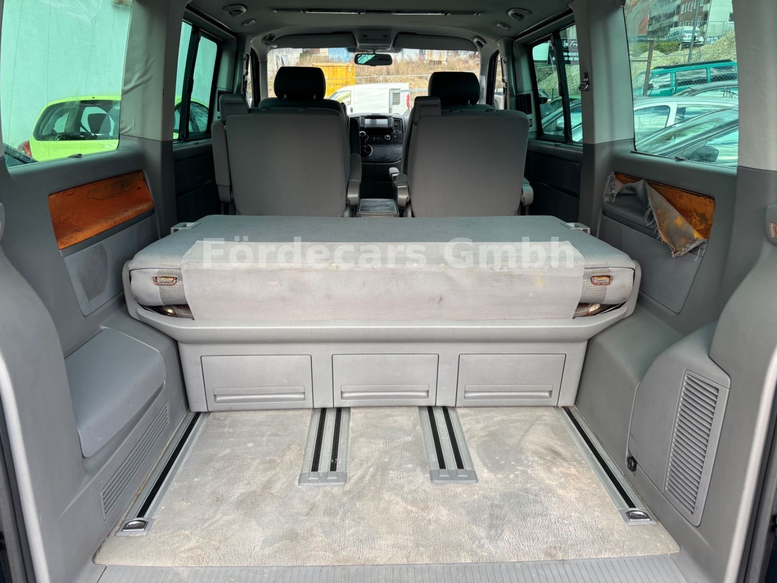T5 Transporter Bus Multivan Comfortline