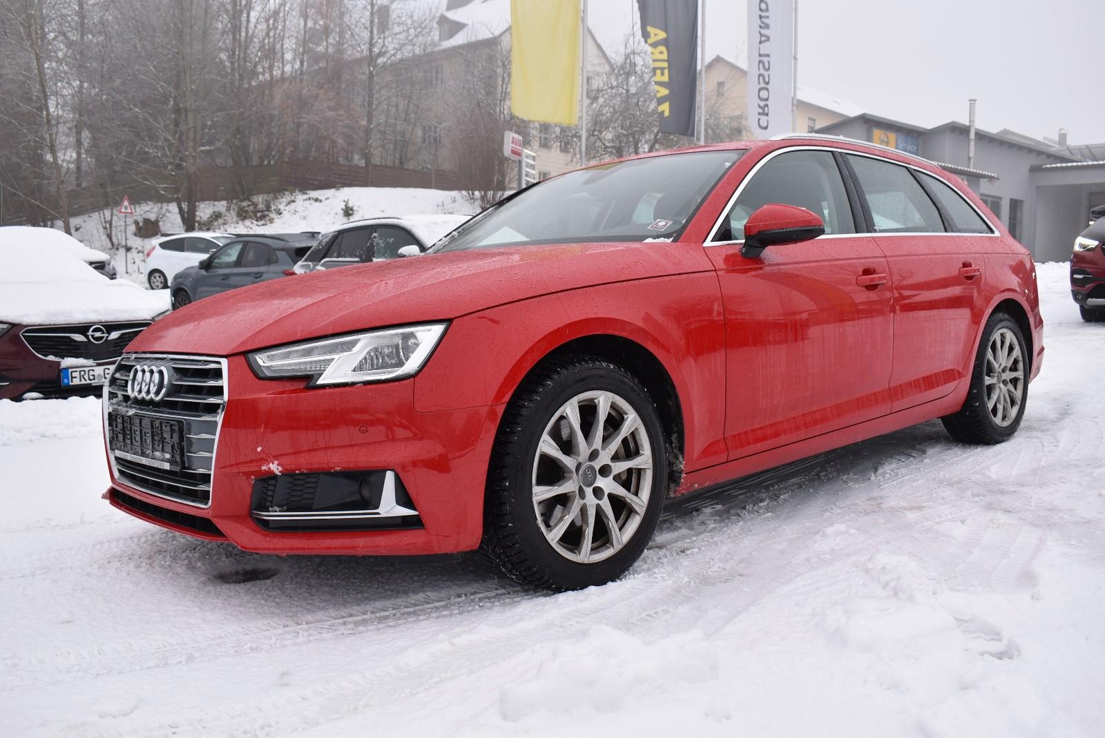 Audi A4 Avant 40 TDI Quattro Sport "Standheizung"