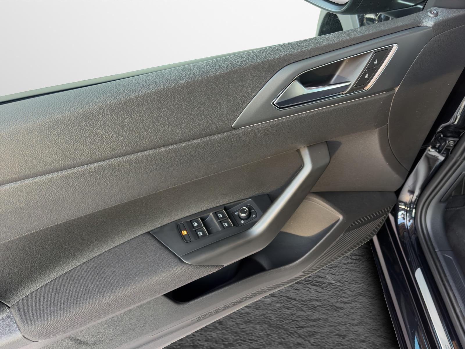 Volkswagen Taigo 1.5 TSI DSG R-Line AHK Navi LED Kamera PD, миниатюра 7