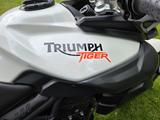 Triumph Tiger 800 TOP-Zustand wenig km Topcase HU neu - Offers