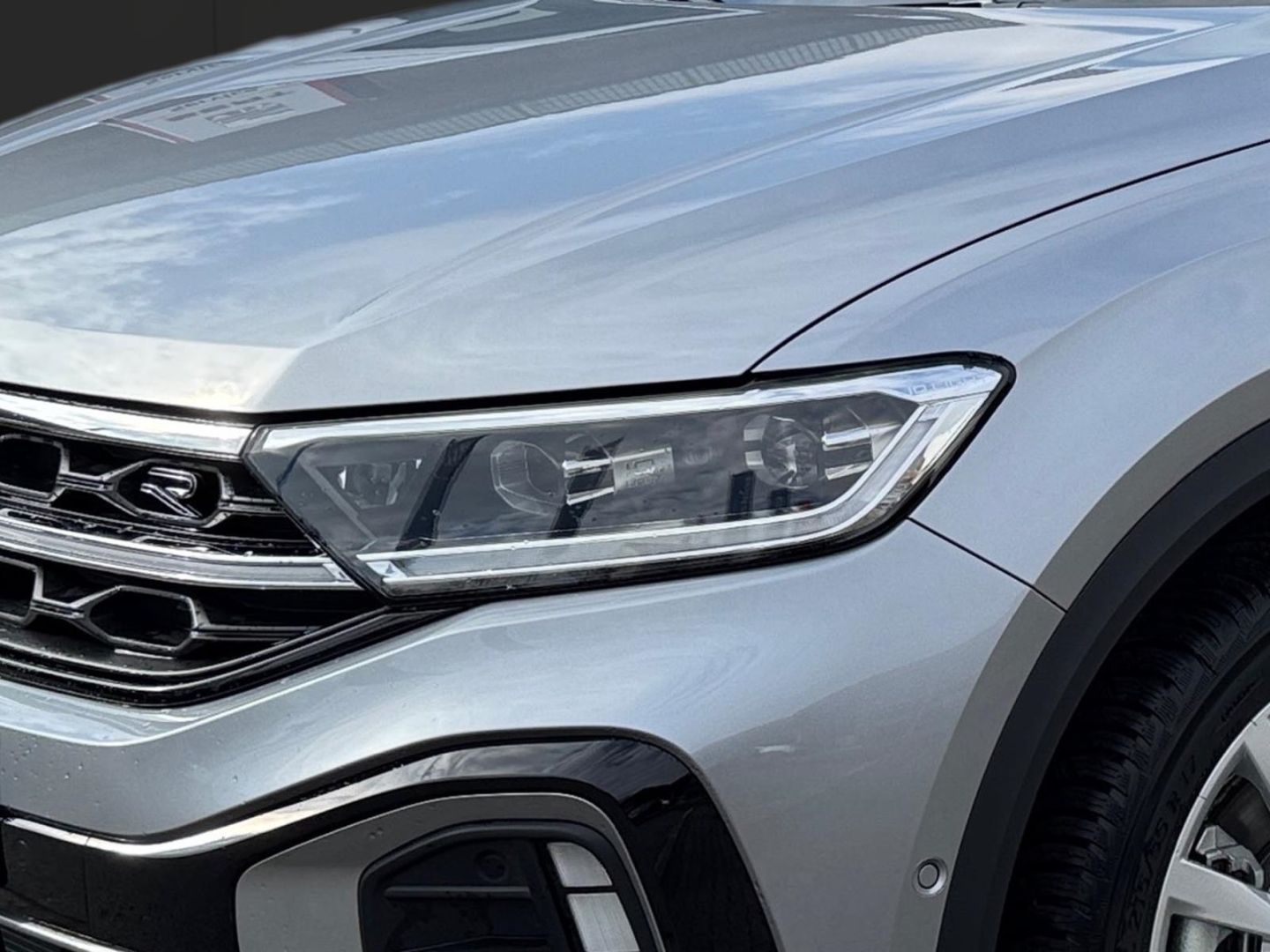Volkswagen T-Roc 1.5 l TSI OPF R-Line 110 kW (150 PS) 7-Gan foto 5