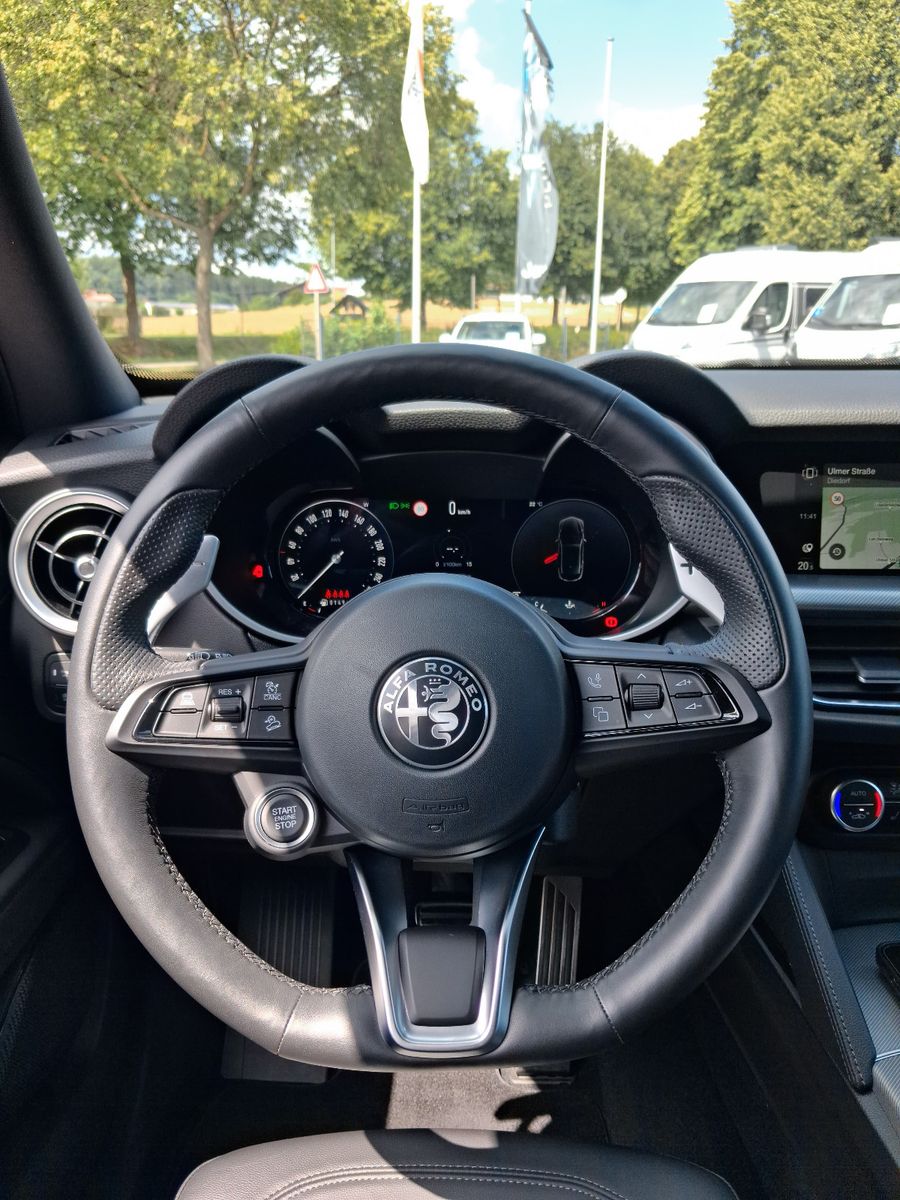 Fahrzeugabbildung Alfa Romeo Stelvio Veloce Q4 Diesel Allrad