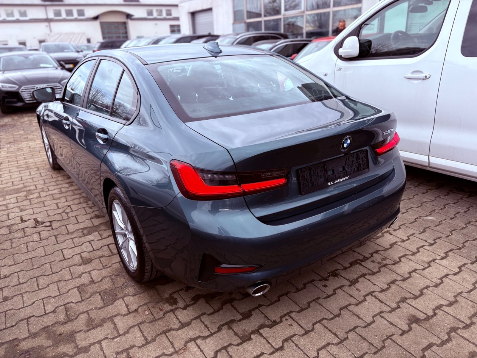 BMW 330e Lim. G20|1.Hand|Navi|orig. 47 tkm|LED-Sch.| foto 2