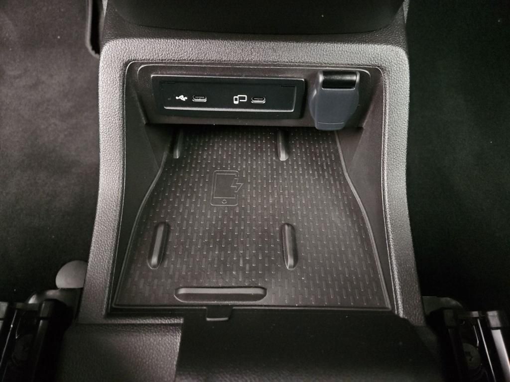 Fahrzeugabbildung Mercedes-Benz T 180 PROGRESSIVE AHK Navi LED PTS RFK SHZ Tisch