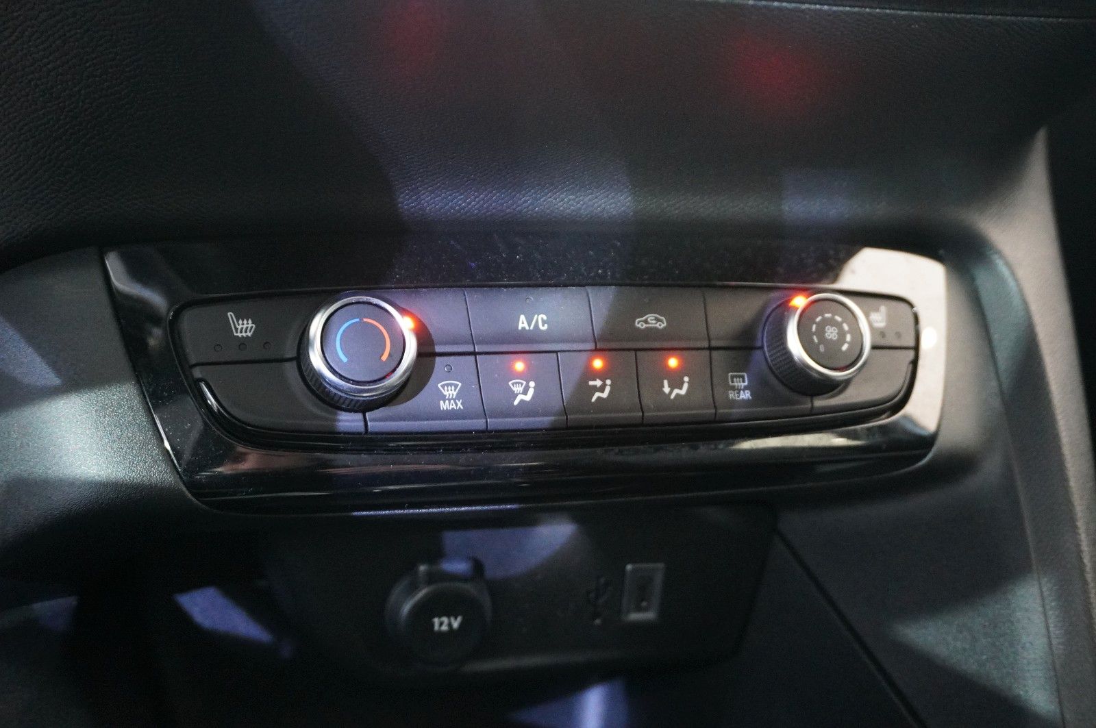 Fahrzeugabbildung Opel Corsa F 1.2 "FACELIFT" NAVI/LED/KAMERA/VIRT./SHZ