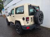 Jeep Wrangler Unlimited Sahara Aut. - Jeep Wrangler mit Benzin-Antrieb: Unlimited Sahara