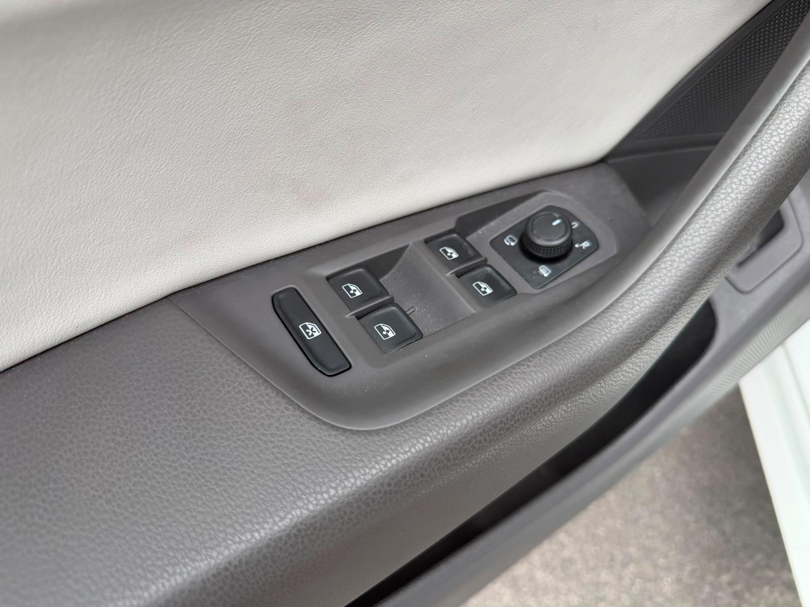 Volkswagen Arteon Elegance 4Motion Panno Leder Kam Garantie