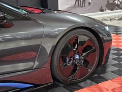 Fahrzeugabbildung BMW i8 Coupe (CAMERA/HEADUP/LED/SHZ/HARMAN