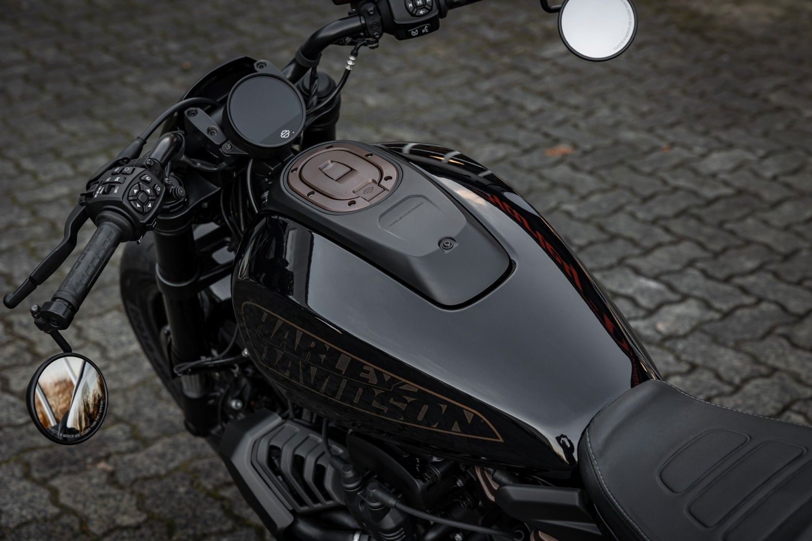 Fahrzeugabbildung Harley-Davidson RH1250S Sportster S - Jekill&Hyde -